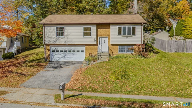 18 Ledgeland Drive, Groton, CT