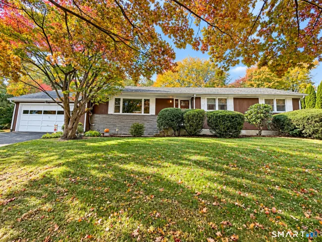 22 Hampton Road, Trumbull, CT