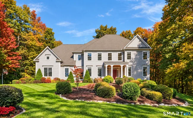 15 Saint Michaels Court, Avon, CT