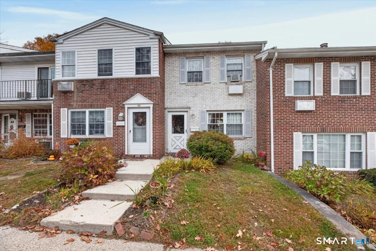 42 Surrey Lane #42, Torrington, CT