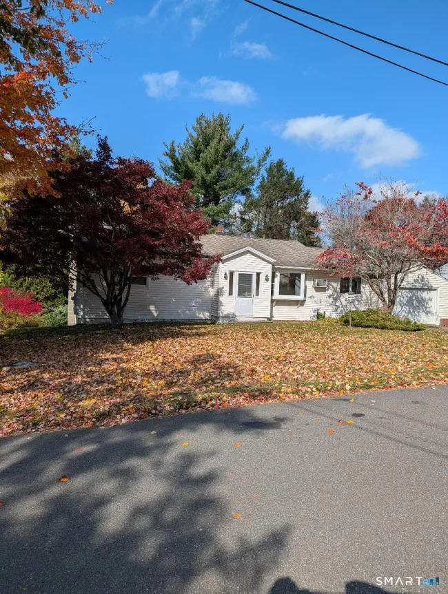 11 Highland Park Drive, Danbury, CT