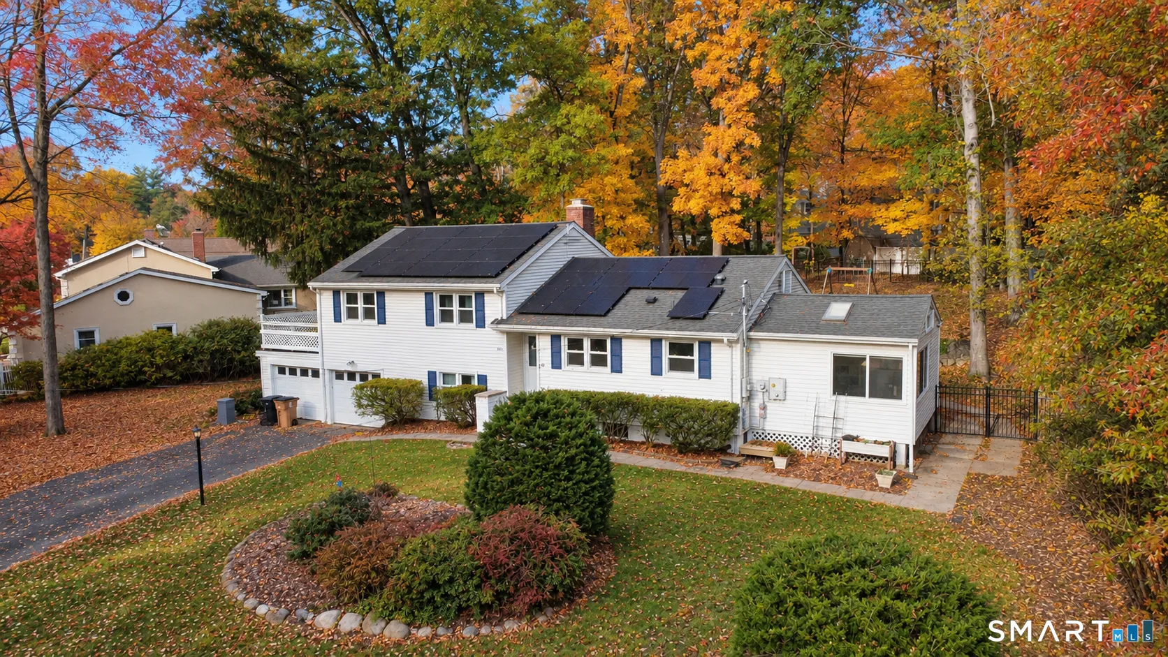 60 Robin Hood Road, Stamford, CT
