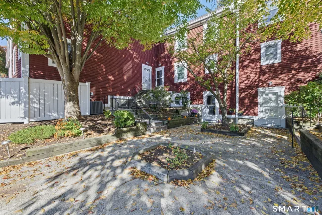 7 Dean Street #2-201, Danbury, CT